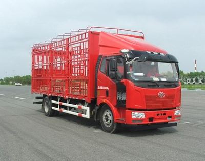 解放牌CA5160CCQP62K1L4E4畜禽運(yùn)輸車與傳統(tǒng)冷藏車的差異化解析