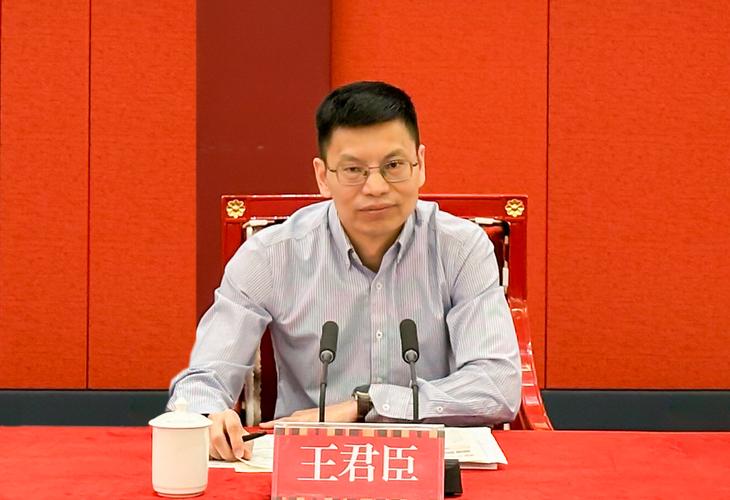 四川省人民政府駐重慶辦事處主任王君臣帶隊調研《文成公主》項目